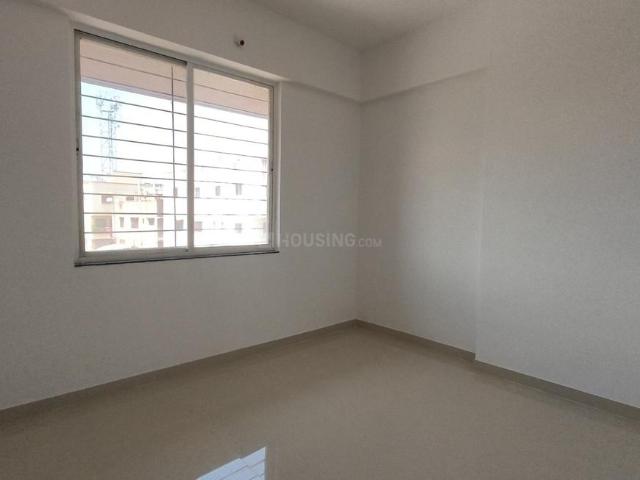 2 BHK Apartment in Hadapsar for rent Pune. The reference number is 21199342