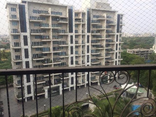 2 BHK Apartment in Hadapsar for resale Pune. The reference number is 18194060