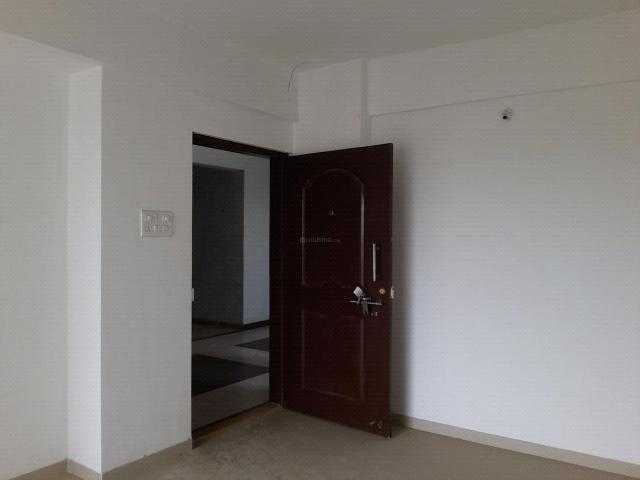 2 BHK Apartment in Hadapsar for resale Pune. The reference number is 19535012