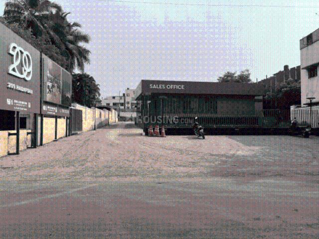 2 BHK Apartment in Hadapsar for resale Pune. The reference number is 19802990