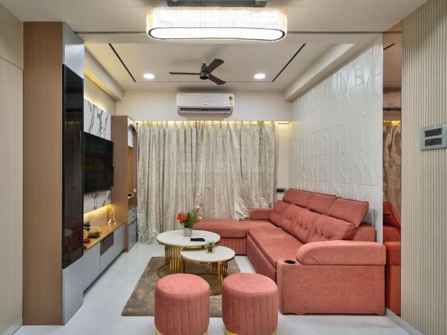 2 BHK Apartment in Hadapsar for resale Pune. The reference number is 19902012