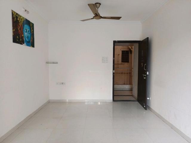 2 BHK Apartment in Hadapsar for resale Pune. The reference number is 20012975