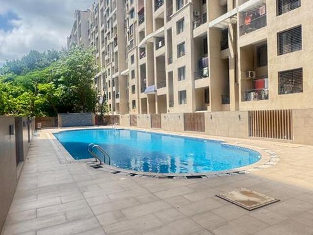 2 BHK Apartment in Hadapsar for resale Pune. The reference number is 21027824