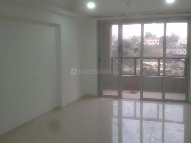 2 BHK Apartment in Hadapsar for resale Pune. The reference number is 21172605