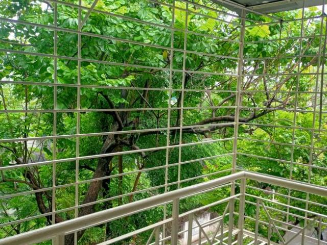 2 BHK Apartment in Hadapsar for resale Pune. The reference number is 21334885