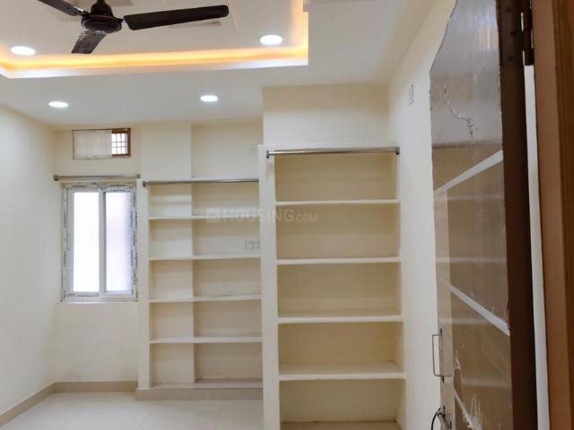 2 BHK Apartment in Hafeezpet for rent Hyderabad. The reference number is 20574216