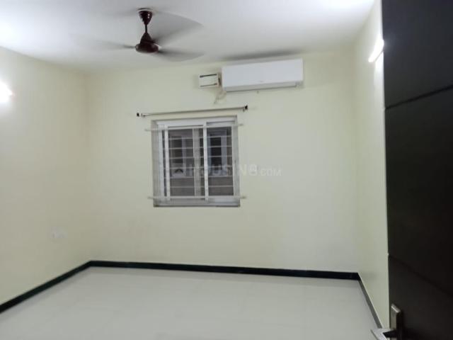 2 BHK Apartment in Hafeezpet for rent Hyderabad. The reference number is 20986109