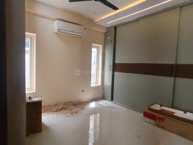 2 BHK Apartment in Kondapur for rent Hyderabad. The reference number is 21167717