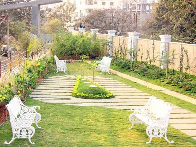 2 BHK Apartment in Hafeezpet for resale Hyderabad. The reference number is 16431473