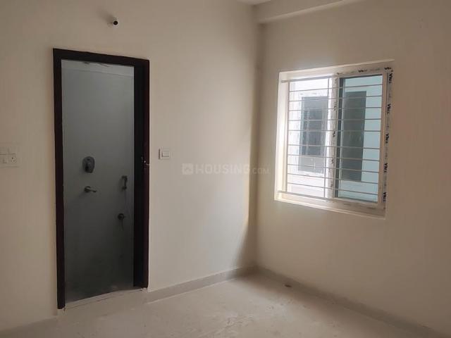 2 BHK Apartment in Hafeezpet for resale Hyderabad. The reference number is 19892600
