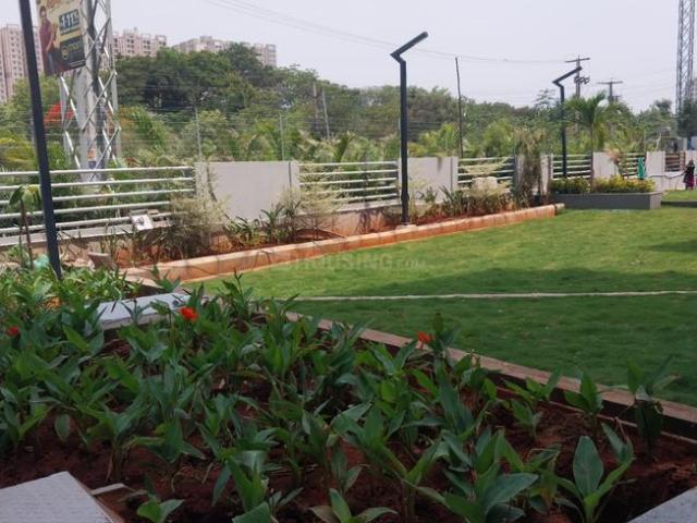 2 BHK Apartment in Hafeezpet for resale Hyderabad. The reference number is 20466780