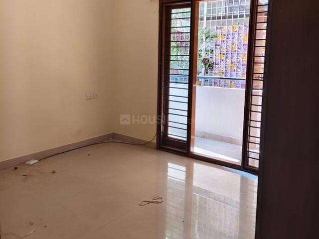 2 BHK Apartment in Halasuru for rent Bengaluru. The reference number is 18239643