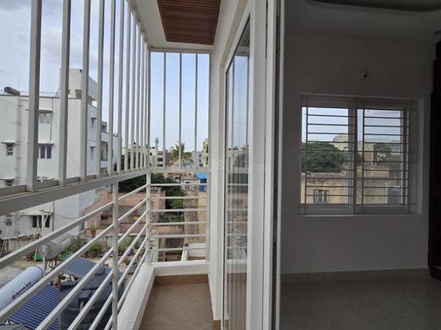 2 BHK Apartment in Halasuru for rent Bengaluru. The reference number is 20975909