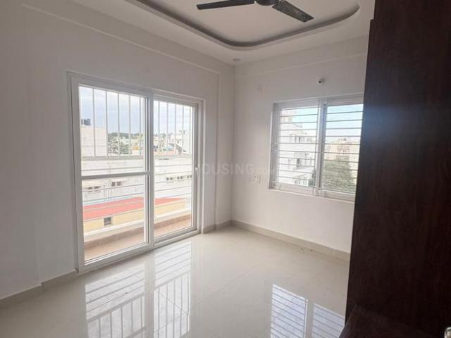 2 BHK Apartment in Halasuru for rent Bengaluru. The reference number is 21049090
