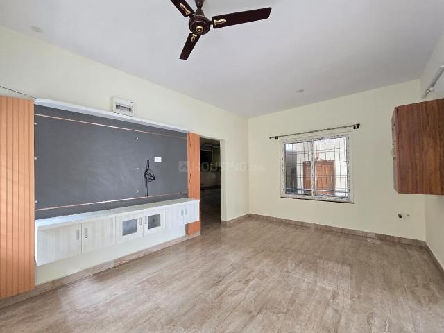 2 BHK Apartment in Halasuru for rent Bengaluru. The reference number is 21178854