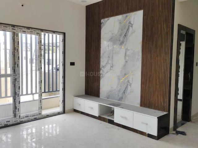 2 BHK Apartment in Halasuru for rent Bengaluru. The reference number is 21184578