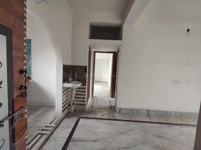 2 BHK Apartment in Haltu for resale Kolkata. The reference number is 20498101