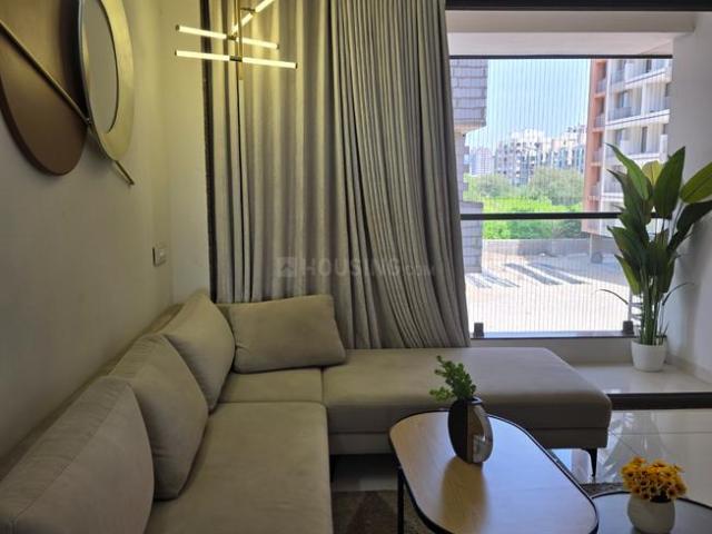 2 BHK Apartment in Hanspura for resale Ahmedabad. The reference number is 19869229