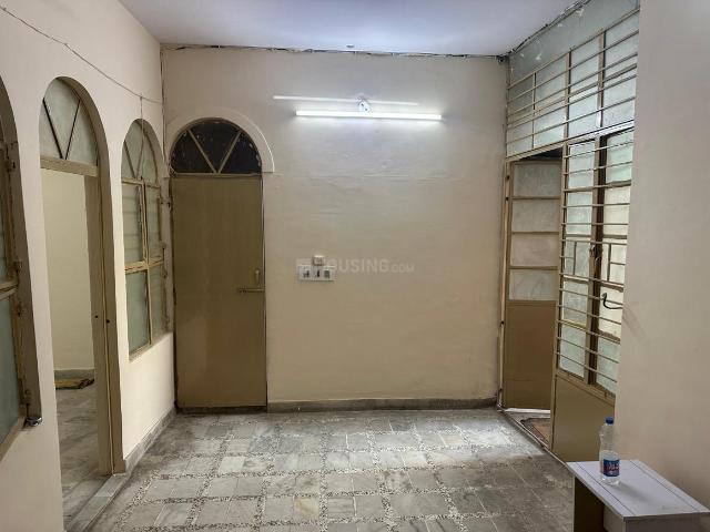 2 BHK Apartment in Harsh Nagar for rent Kanpur. The reference number is 21044233
