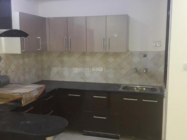 2 BHK Apartment in Harsh Nagar for rent Kanpur. The reference number is 21295792