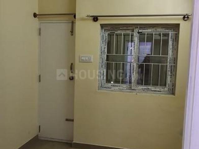 2 BHK Apartment in Hebbal for rent Bengaluru. The reference number is 21276118