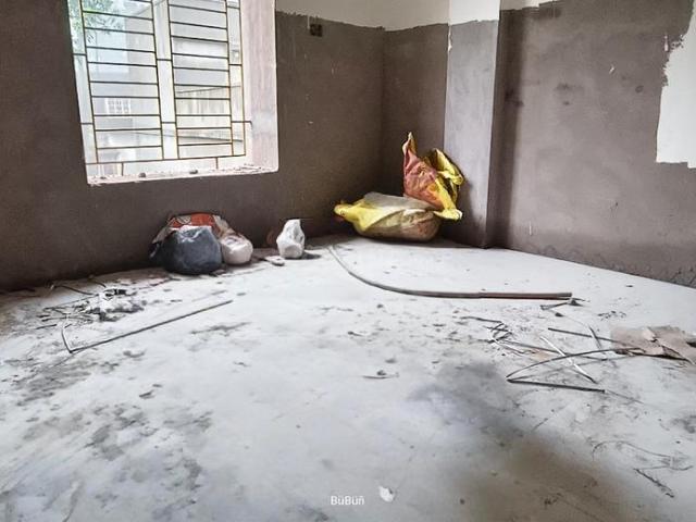 2 BHK Apartment in Hindmotor for resale Hooghly. The reference number is 21108670