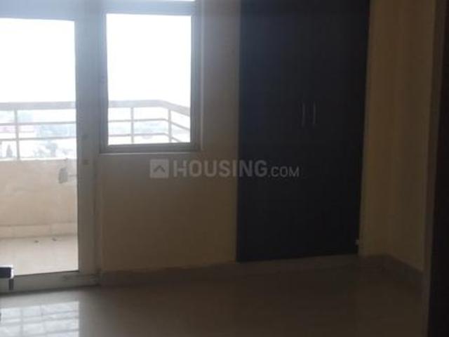 2 BHK Apartment in Hindan Residential Area for resale Ghaziabad. The reference number is 17436816