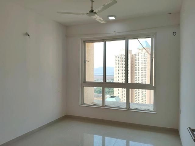 2 BHK Apartment in Hiranandani Estate for rent Thane. The reference number is 18128677