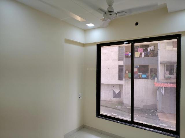 2 BHK Apartment in Hiranandani Estate for rent Thane. The reference number is 18804765