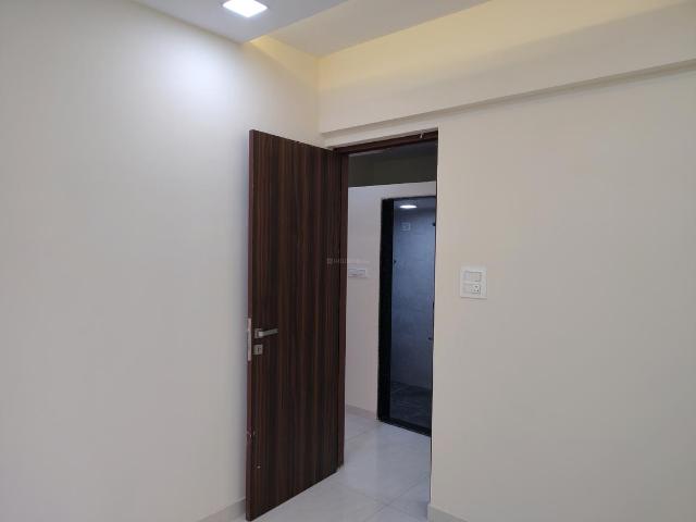 2 BHK Apartment in Hiranandani Estate for rent Thane. The reference number is 19783936