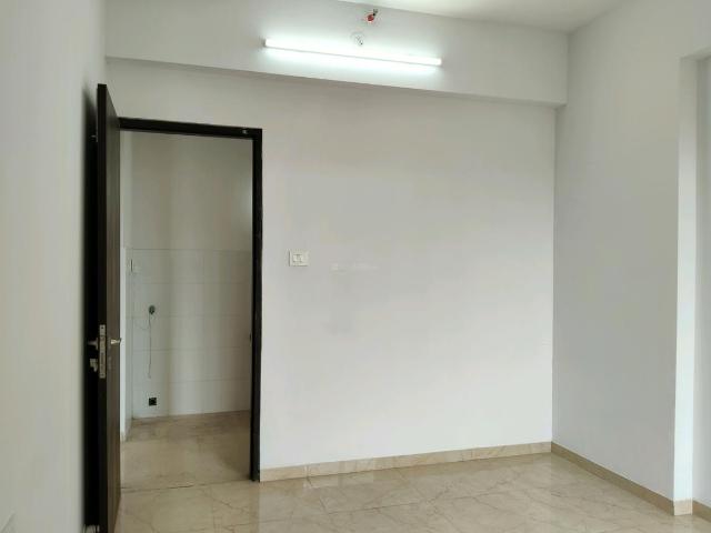 2 BHK Apartment in Hiranandani Estate for rent Thane. The reference number is 20489044