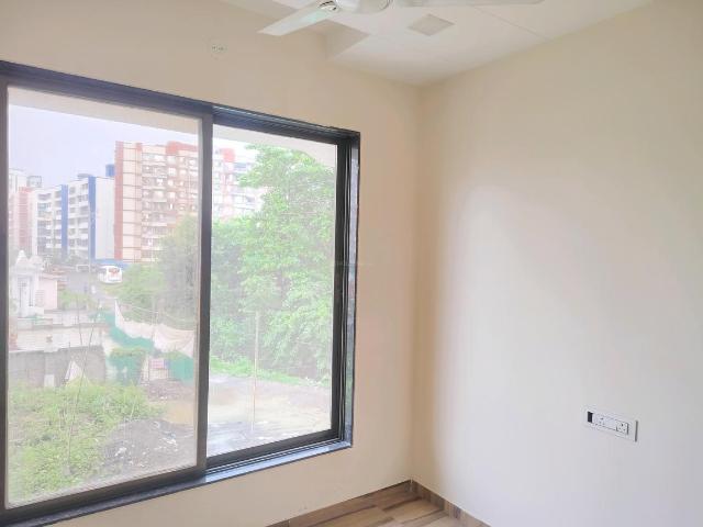 2 BHK Apartment in Hiranandani Estate for rent Thane. The reference number is 20643861