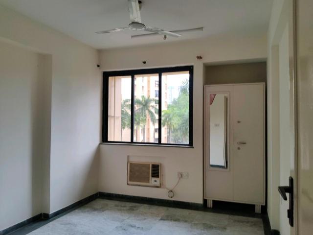 2 BHK Apartment in Hiranandani Estate for rent Thane. The reference number is 20653114
