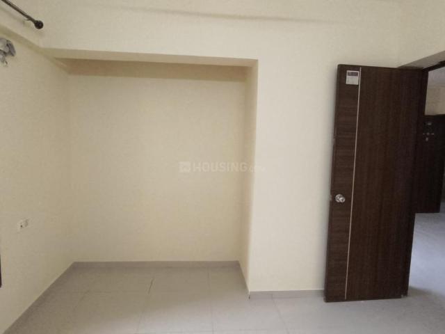 2 BHK Apartment in Hiranandani Estate for rent Thane. The reference number is 20827575