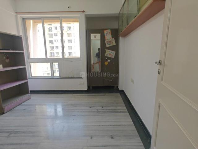 2 BHK Apartment in Hiranandani Estate for rent Thane. The reference number is 21096749