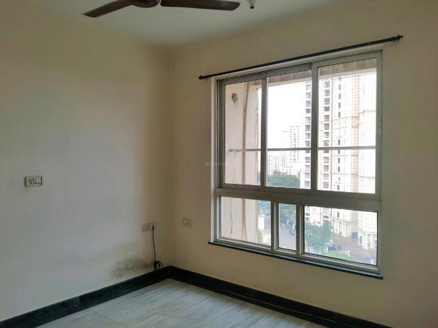 2 BHK Apartment in Hiranandani Estate for resale Thane. The reference number is 18724084