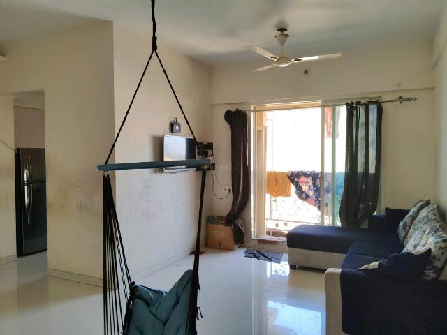 2 BHK Apartment in Hiranandani Estate for resale Thane. The reference number is 19750558
