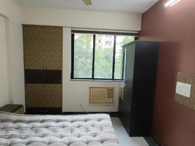 2 BHK Apartment in Hiranandani Estate for resale Thane. The reference number is 21030068
