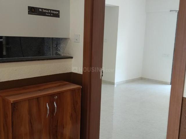 2 BHK Apartment in Indira Nagar for rent Nashik. The reference number is 21062252