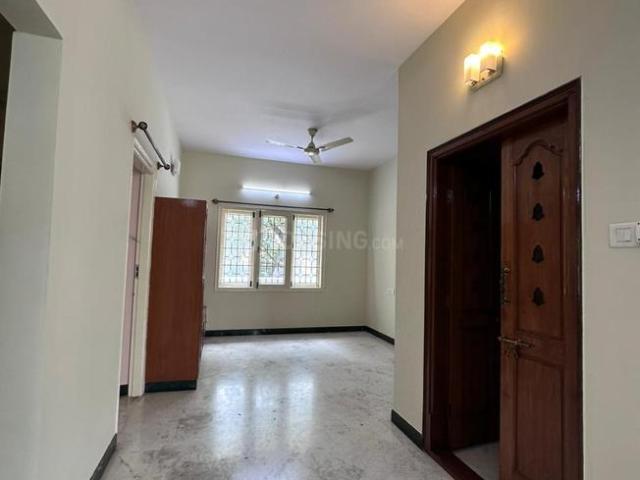 2 BHK Apartment in Indira Nagar for rent Bengaluru. The reference number is 20563717