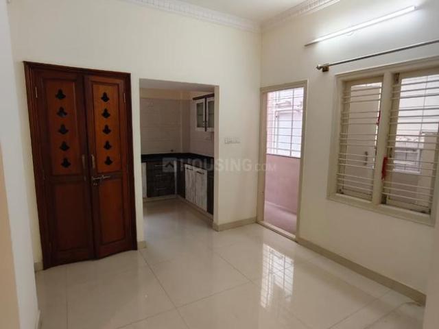 2 BHK Apartment in Indira Nagar for rent Bengaluru. The reference number is 20595038