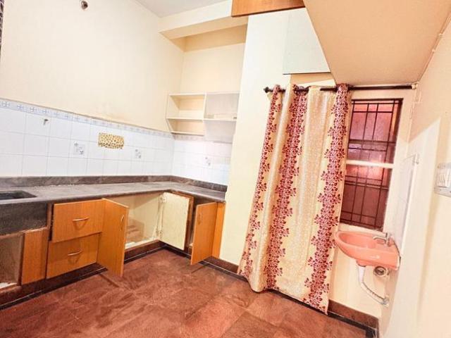 2 BHK Apartment in Indira Nagar for rent Bengaluru. The reference number is 21096879