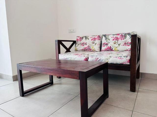 2 BHK Apartment in Indira Nagar for rent Bengaluru. The reference number is 21189454