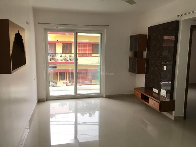 2 BHK Apartment in Indira Nagar for rent Bengaluru. The reference number is 21243121