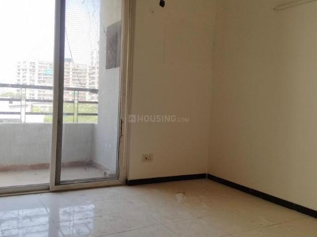 2 BHK Apartment in Indirapuram for rent Ghaziabad. The reference number is 18533453