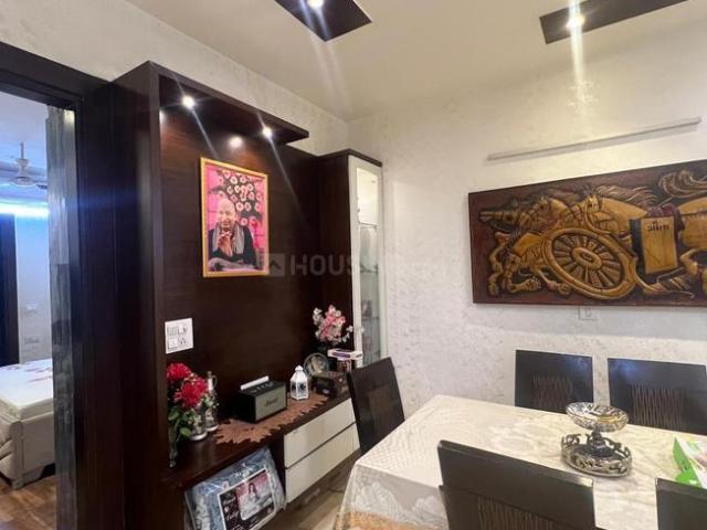 2 BHK Apartment in Indirapuram for rent Ghaziabad. The reference number is 18895945