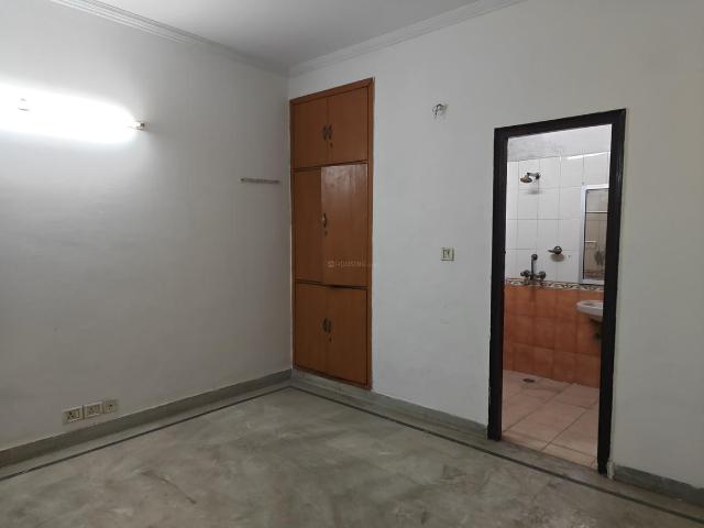2 BHK Apartment in Indirapuram for rent Ghaziabad. The reference number is 19544463