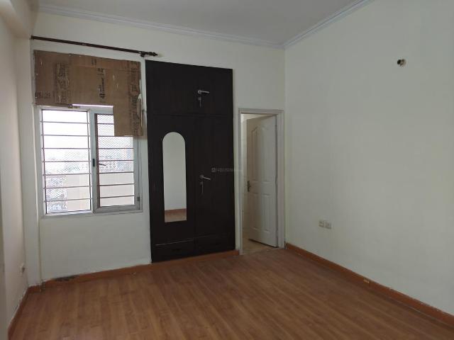 2 BHK Apartment in Indirapuram for rent Ghaziabad. The reference number is 19640263