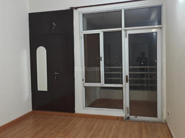 2 BHK Apartment in Indirapuram for rent Ghaziabad. The reference number is 19745741