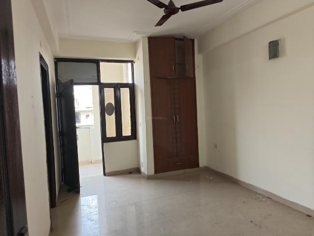 2 BHK Apartment in Indirapuram for rent Ghaziabad. The reference number is 19901437